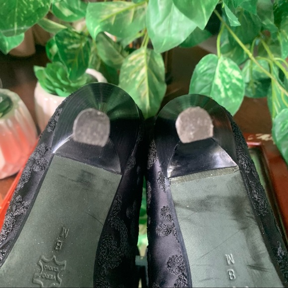 Donald Pliner Couture Embroidered M095 Boots 8 - Picture 14 of 16